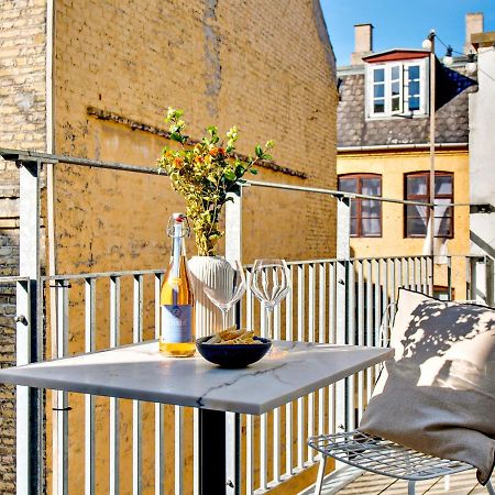 Sanders Leaves - Charming Three-Bedroom Apartment In Downtown Köpenhamn Exteriör bild